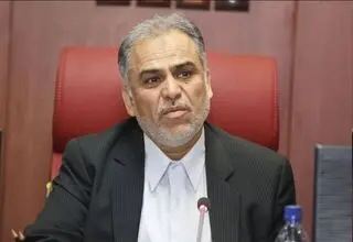 عارف: رحمت‌ الله اکرمی خزانه‌دار بسیار محکم و استواری است 