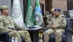 همزمان با حضور لاریجانی در عربستان؛ وزیر دفاع عربستان با فرمانده سنتکام دیدار کرد