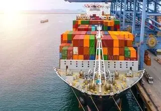 ادامه واردات و ترخیص روزانه کالا‌های اساسی در ایام تعطیلات نوروزی
