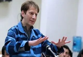 ثروت ب.ز چندین برابر ترامپ