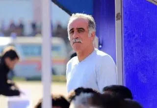 احمدزاده: وزیر ورزش فقط خودش را دوست دارد، نه ملوان را!