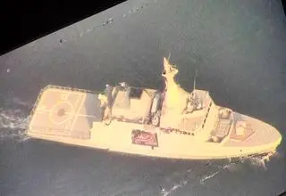 ناوشکن جاسوسی انگلیسی از سوی ایران در دریای عمان متوقف شد