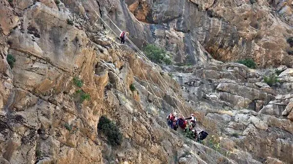 عملیات متهورانه برای بیرون آوردن یک جسد