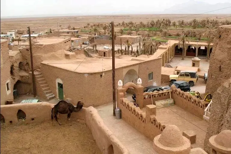 روستای گرمه، بهشتی پنهان در قلب دشت کویر
