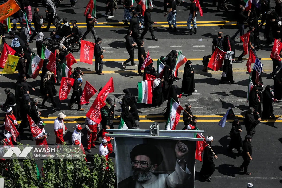 مراسم تشییع پیکر مطهر رهبر شهید انقلاب در تهران - ۲