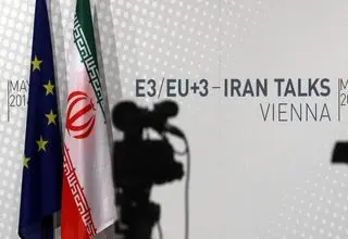 اگر مردم حس کنند حاکمیت پیگیر مسائل آنهاست با مشکلات کنار میآیند