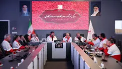 اگر مردم در صحنه حضور داشته باشند هیچ قدرتی قادر نخواهد بود به نظام و کشور آسیبی وارد کند