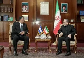 دیدار عراقچی و وزیر خارجه نیکاراگوئه