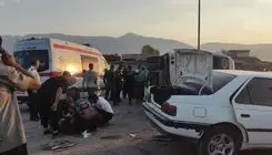 ۲۴ مصدوم در تصادف مینی‌بوس و پژو ۴۰۵ در جاده اراک-توره