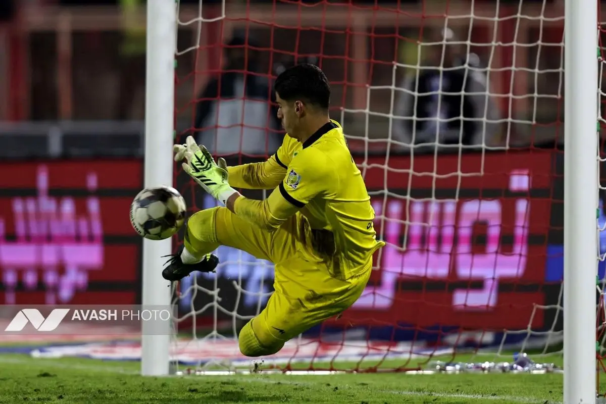 مرحله یک شانزدهم نهایی جام حذفی؛ تراکتور - پرسپولیس