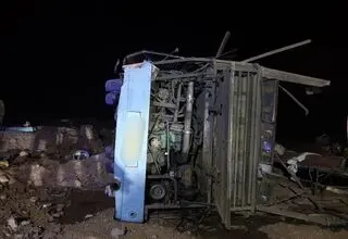 واژگونی اتوبوس مسافربری در زاهدان+جزییات
