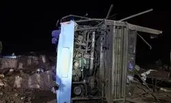 واژگونی اتوبوس مسافربری در زاهدان+جزییات