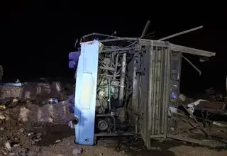 واژگونی اتوبوس مسافربری در زاهدان+جزییات