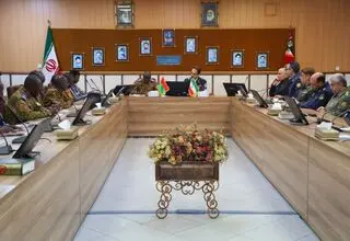 دیدار وزیر دفاع بورکینافاسو با فرمانده دافوس ارتش