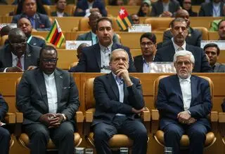 پزشکیان: حتماً مشکلات حادثه بندر شهید رجایی را حل می‌کنیم