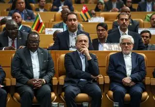 پزشکیان: حتماً مشکلات حادثه بندر شهید رجایی را حل می‌کنیم