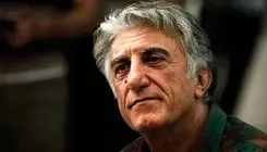 تصویری جدید از رضا کیانیان در پشت صحنه فیلم جهان مبهم هاتف 