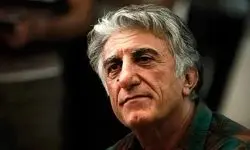 تصویری جدید از رضا کیانیان در پشت صحنه فیلم جهان مبهم هاتف 