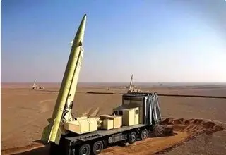تصویر موشکی که به یاد دختران مدرسه میناب شلیک شد