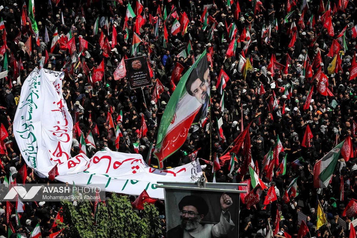 مراسم تشییع پیکر مطهر رهبر شهید انقلاب در تهران -