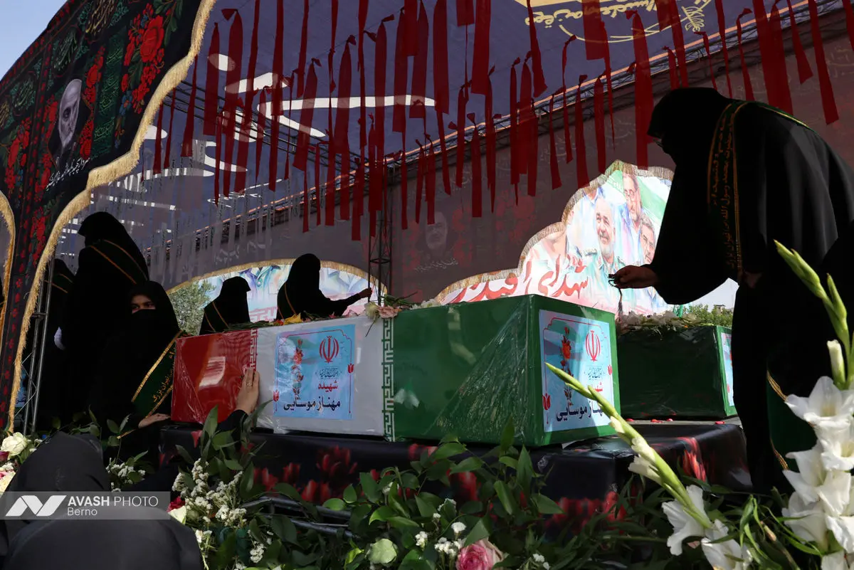تشییع سرداران و دانشمندان شهید