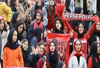 خدمت‌رسانی اتوبوسرانی برای بانوان تماشاگر فوتبال پرسپولیس و سپاهان