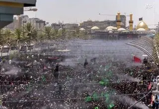 عزاداری پرشور دسته طویریج در روز عاشورای عراق در کربلا/ فیلم