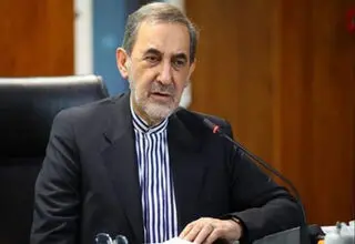 تبریک ولایتی در پی انتصاب لاریجانی به دبیری شورای عالی امنیت ملی