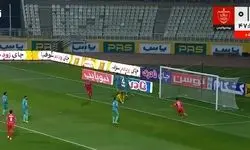 گل اول پرسپولیس مقابل پیکان با ضربه فنی اورونوفو+یدیو