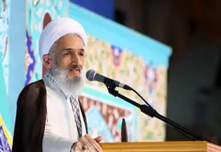 امام جمعه ساری: مردم هوشیار باشند