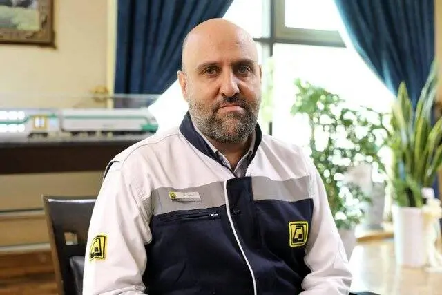 دستفروشان در مترو شناسنامه‌دار می‌شوند