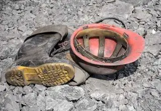 مرگ دلخراش در حادثه معدن ارزوئیه کرمان