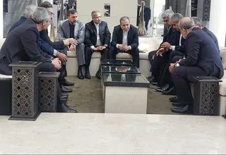 آخرین مشورت‌ها و رایزنی‌ها میان اعضای تیم کارشناسی ایران با حضور عراقچی