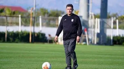 صادقی: با غریزه‌ات تیم را بچین، جام جهانی نزدیک است!