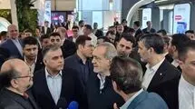 پزشکیان به نمایشگاه بین‌المللی فناوری نانو رفت 
