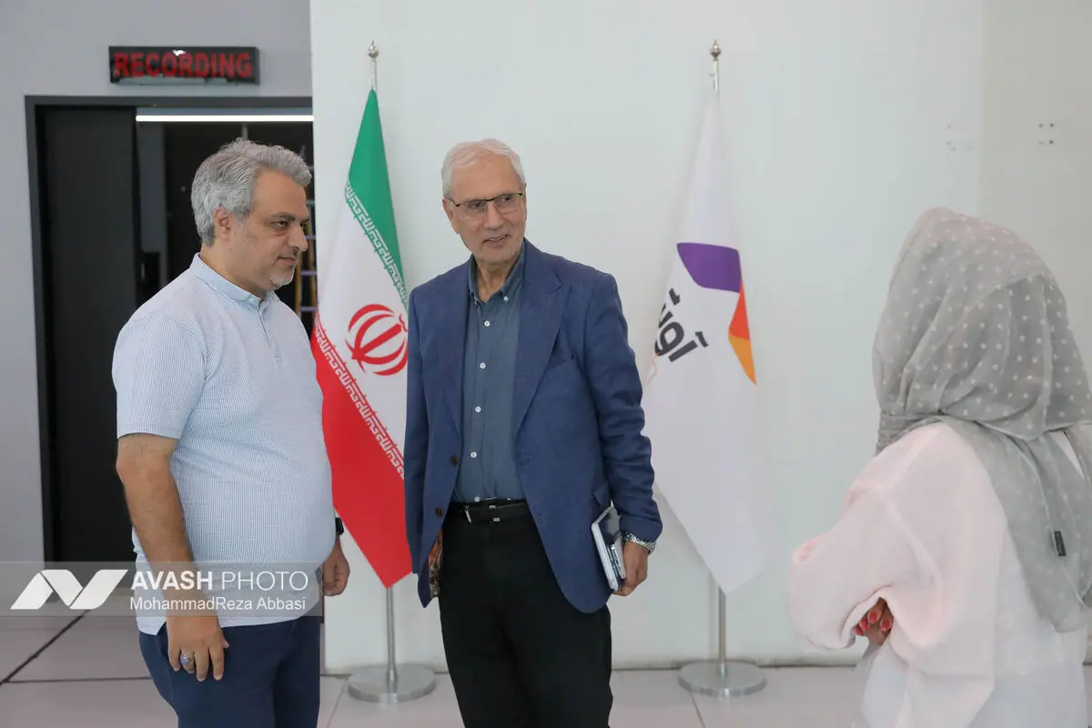 بازدید علی ربیعی دستیار ویژه رئیس جمهور در امور اجتماعی از خبرگزاری آوش
