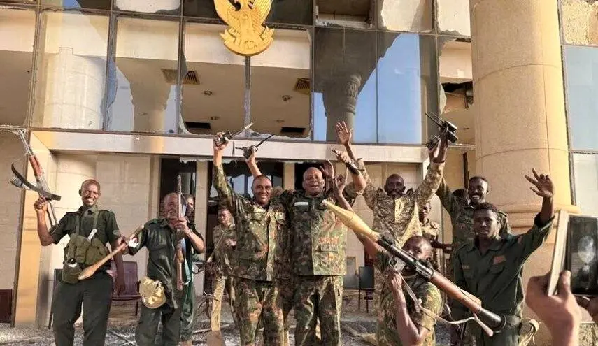 ارتش سودان کنترل فرودگاه این کشور را در دست گرفت