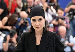 پریناز ایزدیار بایک استایل شیک دوباره دلبری کرد