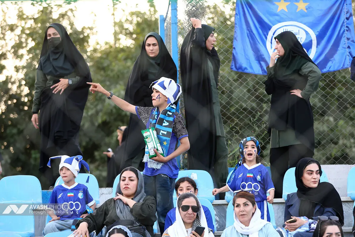 لیگ برتر فوتبال - استقلال و پیکان