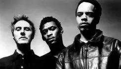 هنر علیه جنگ؛ تصمیم جنجالی Massive Attack