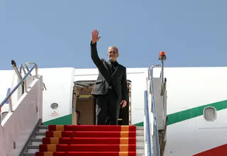 پزشکیان وارد بوشهر شد
