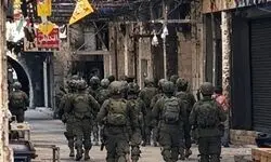 حمله نظامیان و شهرک‌نشینان صهیونیست به کشاورزان فلسطینی در الخلیل/ فیلم