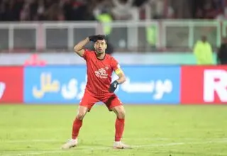 دنیا آماده جام‌جهانی است، ما سرگرم دلقک‌بازی!