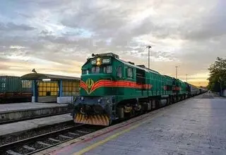  برنامه‌ریزی قطار‌های فوق‌العاده برای جابه‌جایی حجاج بیت‌الله الحرام 