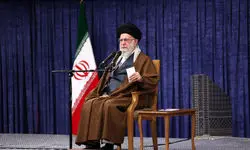 رهبر انقلاب خطاب به رئیس‌جمهور آمریکا: اصلاً شما چه کاره هستی؟!