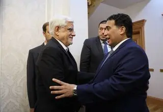 اعلام آمادگی ایران برای در اختیار گذاشتن تجربه‌های تحریم به لیبی