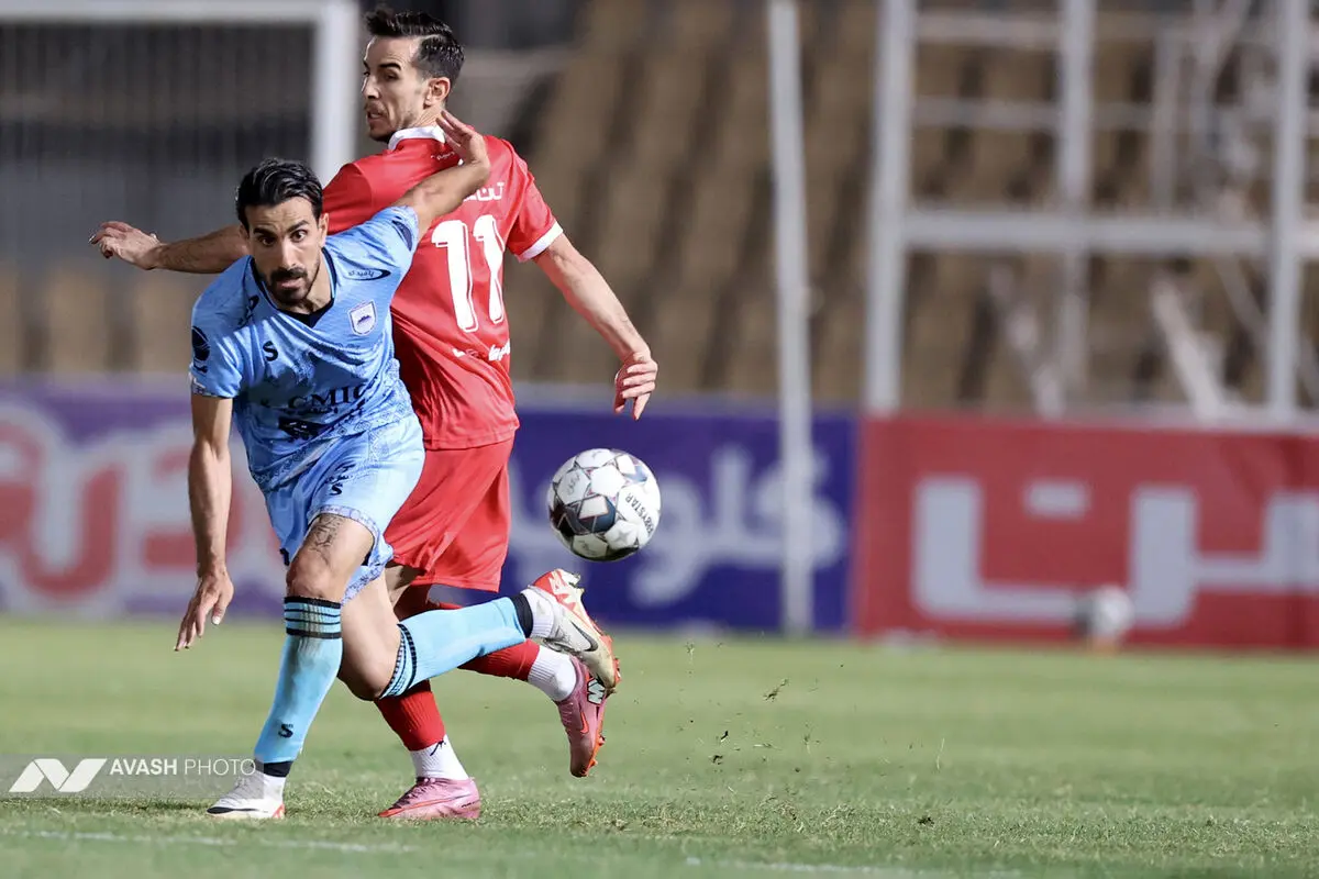 چادرملو و پرسپولیس
