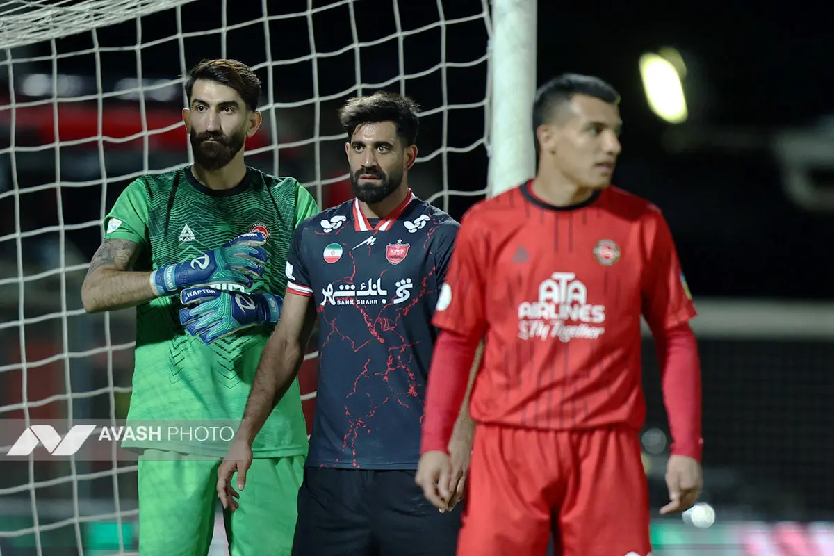 لیگ برتر فوتبال - تراکتور و پرسپولیس