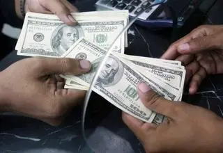 قیمت یورو و سایر ارزها؛ دلار  ۱۱۹ هزار و ۸۹۵ تومان فروخته شد