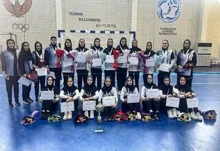 دختران نوجوان هندبال ایران روی سکوی سوم تورنمنت ازبکستان ایستادند